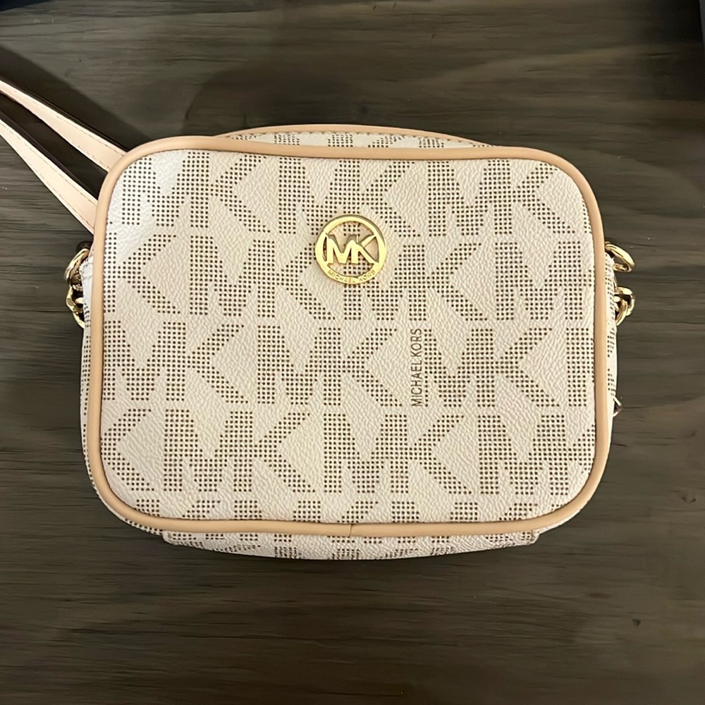 Michael Kors Vanilla Fulton Small Crossbody